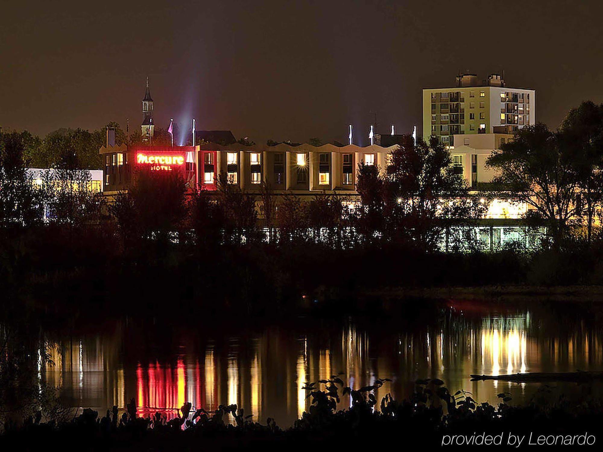 โรงแรมเมอร์เคียว เนอร์แวร์ ปง เดอ ลัวร์ เนอแวร์ ภายนอก รูปภาพ